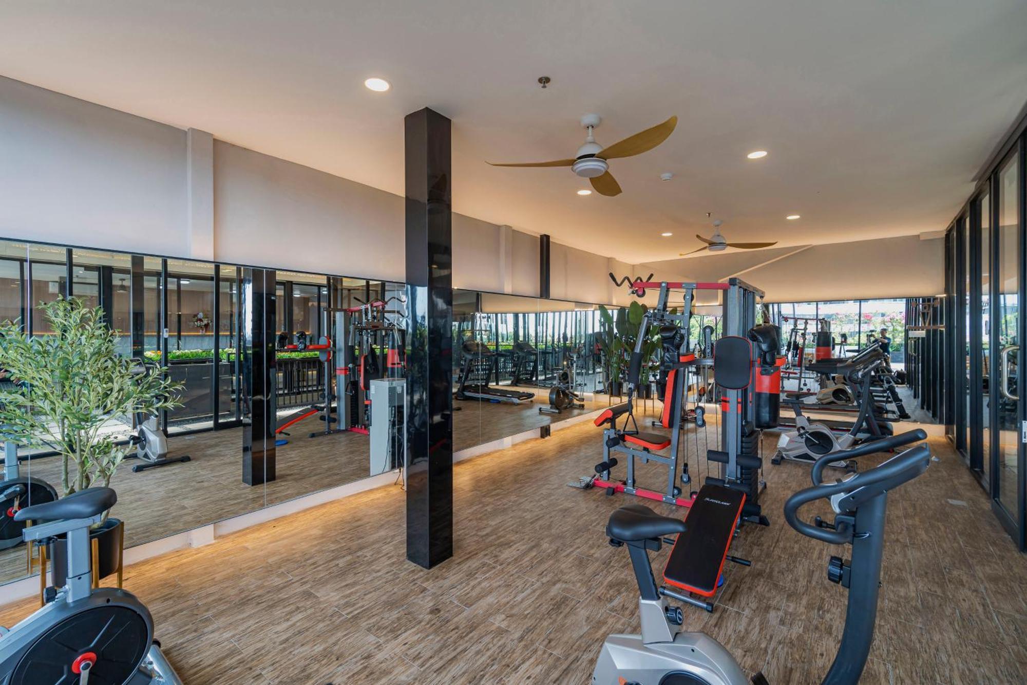 Stay.Vie Hotel سورابايا المظهر الخارجي الصورة