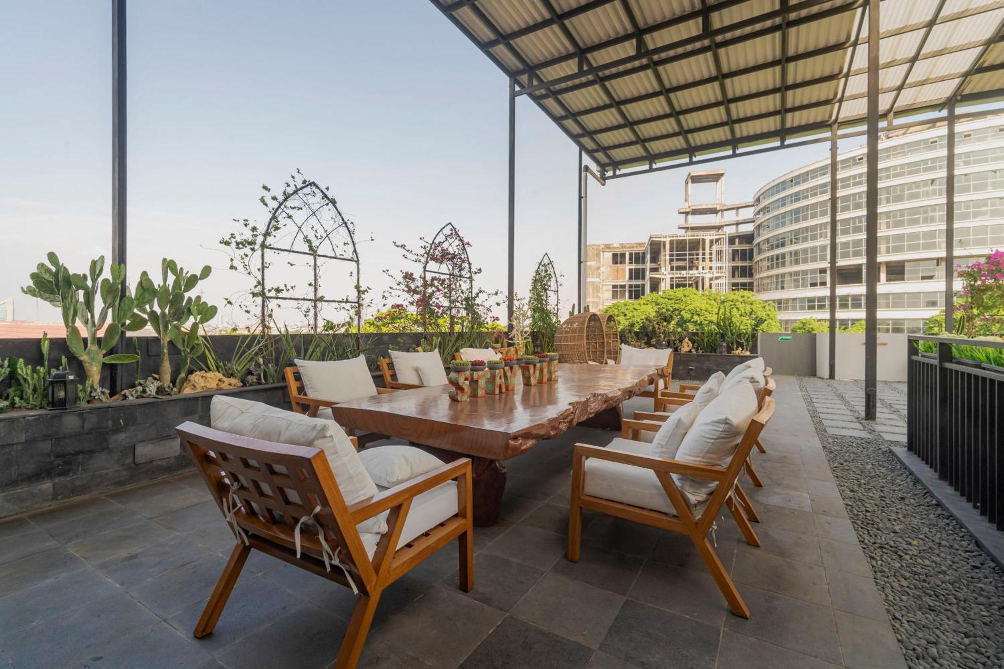 Stay.Vie Hotel سورابايا المظهر الخارجي الصورة