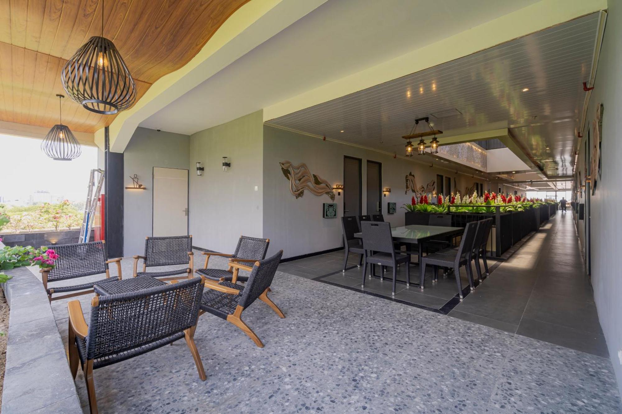 Stay.Vie Hotel سورابايا المظهر الخارجي الصورة