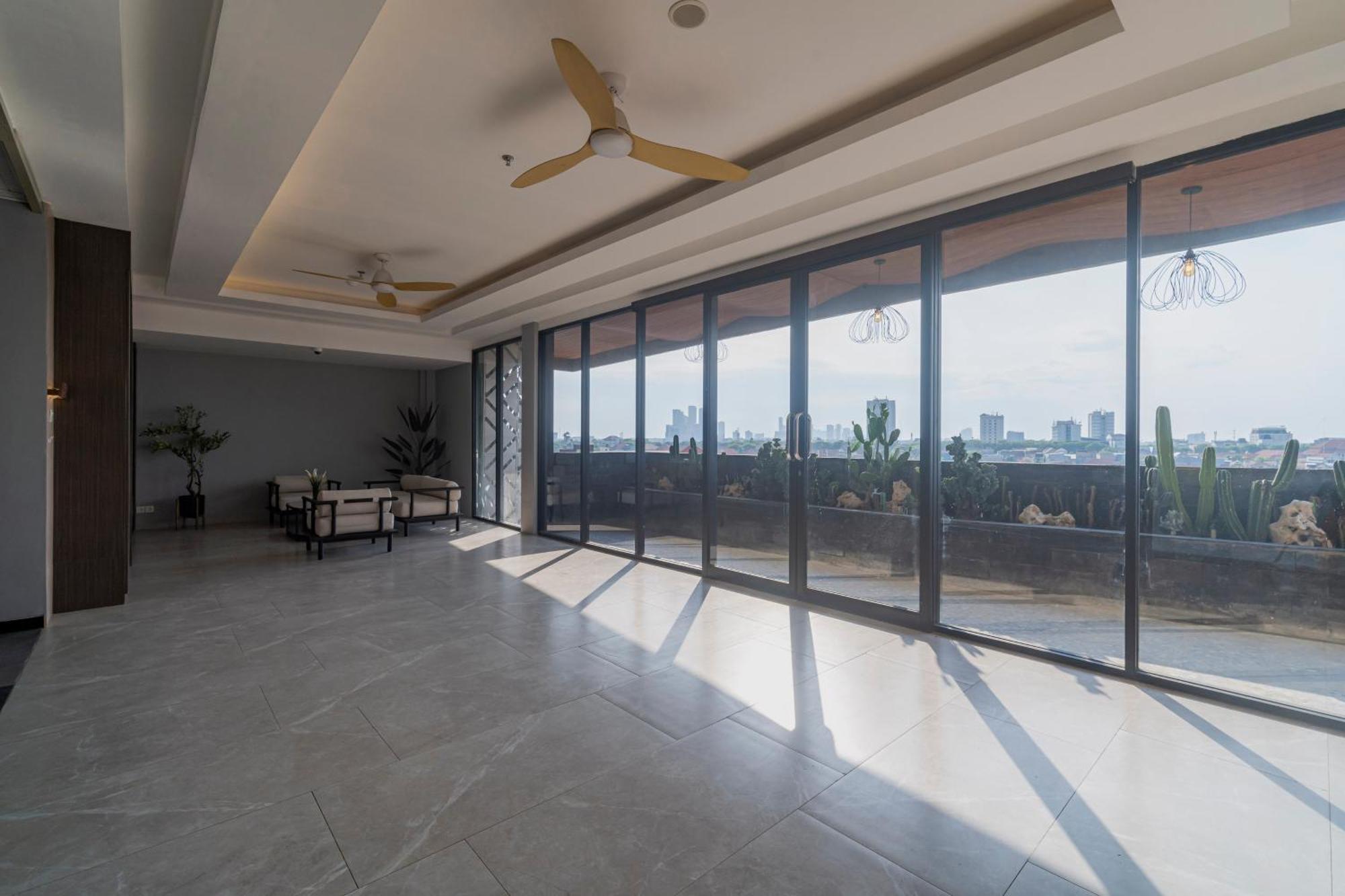 Stay.Vie Hotel سورابايا المظهر الخارجي الصورة