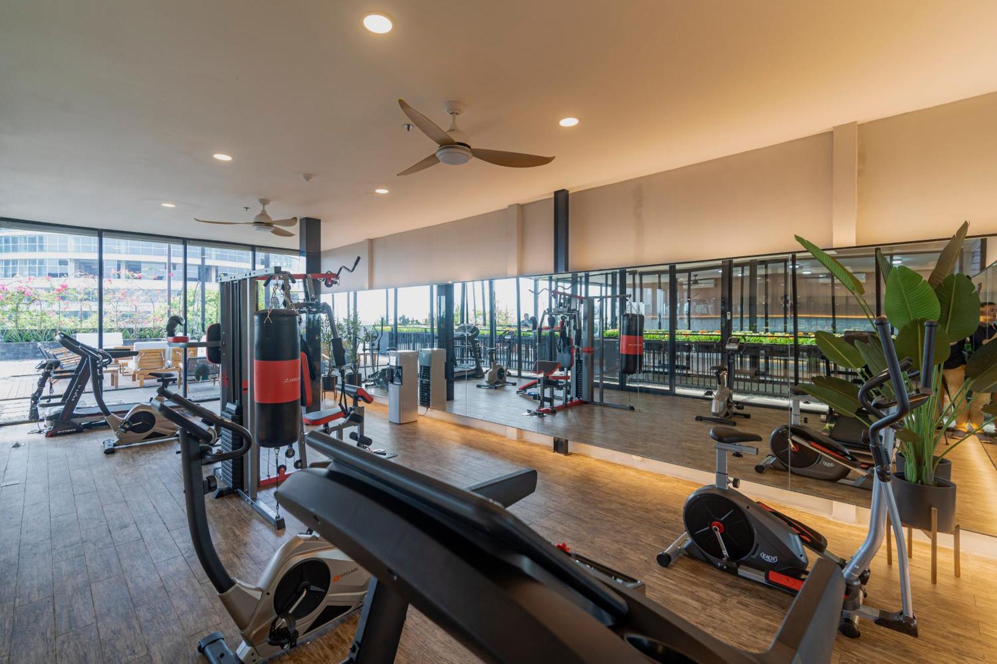 Stay.Vie Hotel سورابايا المظهر الخارجي الصورة