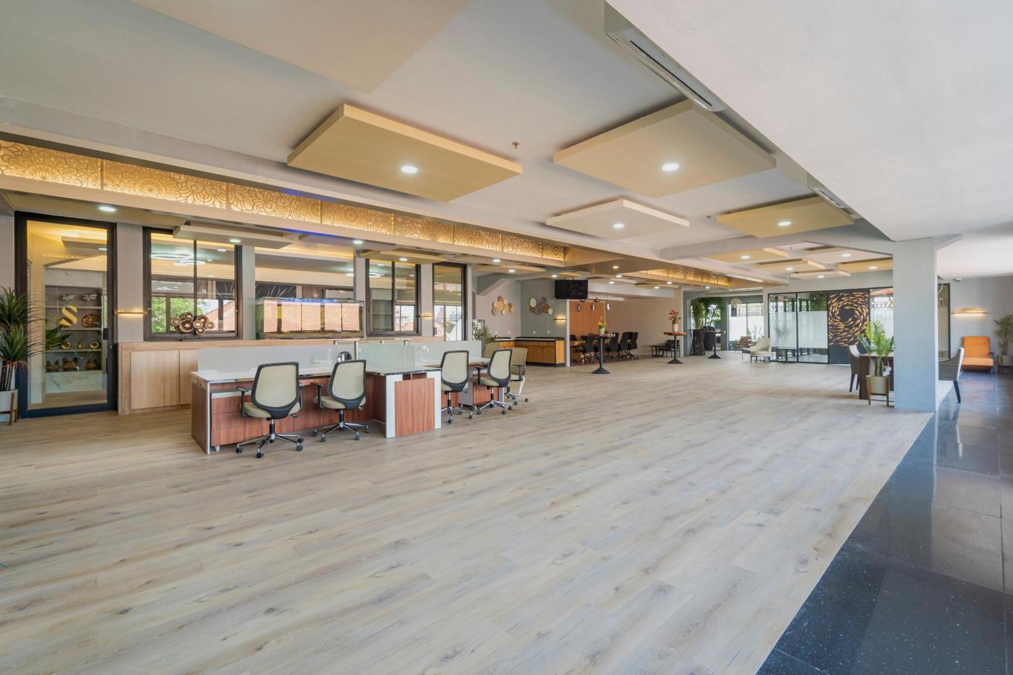 Stay.Vie Hotel سورابايا المظهر الخارجي الصورة
