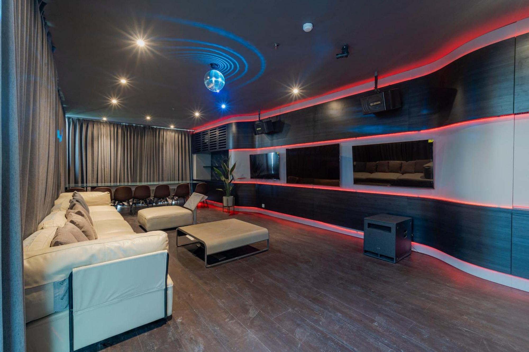 Stay.Vie Hotel سورابايا المظهر الخارجي الصورة