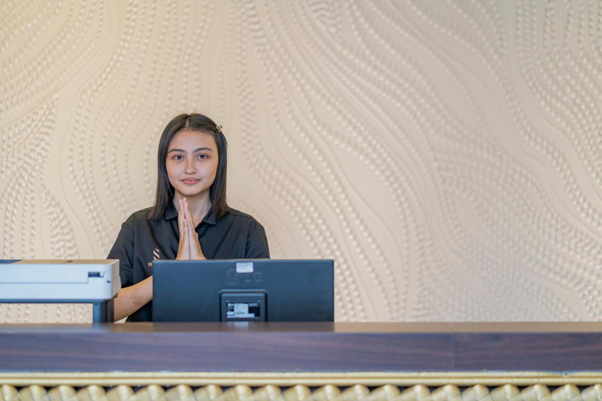 Stay.Vie Hotel سورابايا المظهر الخارجي الصورة
